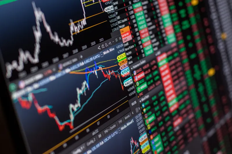 Broadcom's $406.37 Close Sparks Rotation Out of Tech as S&P 500 Falls from Record Highs